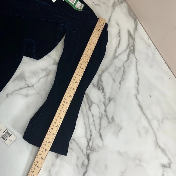 Donna Morgan Dress Womens 8 Navy Velvet 3/4 Sleeve Cowl Neck Velour Off Shoulder - Picture 11 of 11